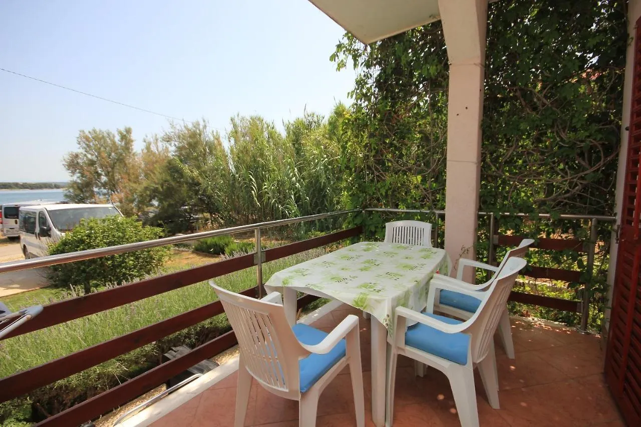 Apartments By The Sea Kraj, Pasman - 8247 Tkon